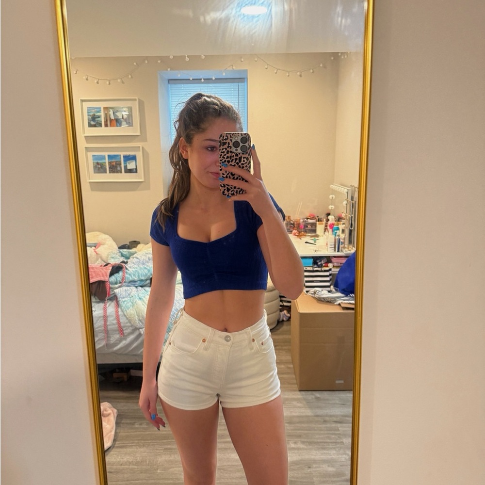 Aerie Offline top